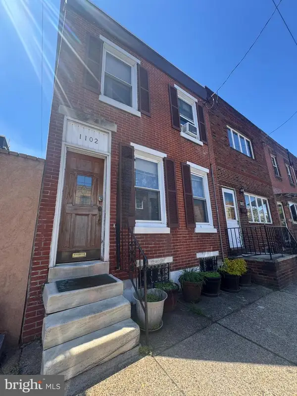 1102 Morris St, PHILADELPHIA, PA 19148