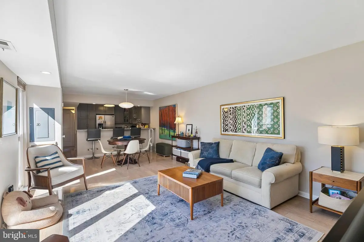 130 Spruce St #23b, Philadelphia, PA 19106 - #1