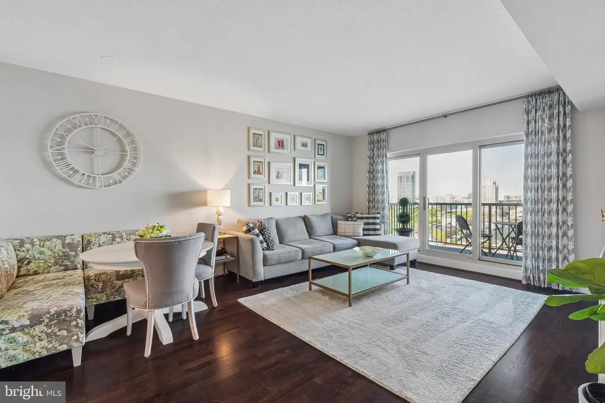 717 S Chris Columbus Blvd #1411, Philadelphia, PA 19147 - #1