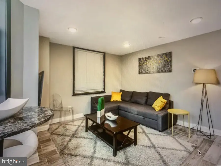 2135 Walnut St #901, Philadelphia, PA 19103 - #2