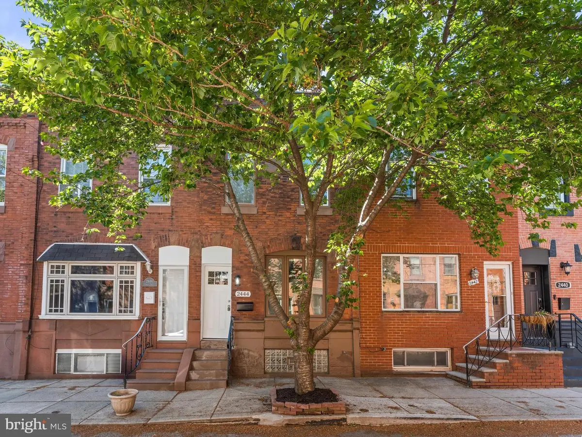 2444 S Lambert St, Philadelphia, PA 19145 - #1