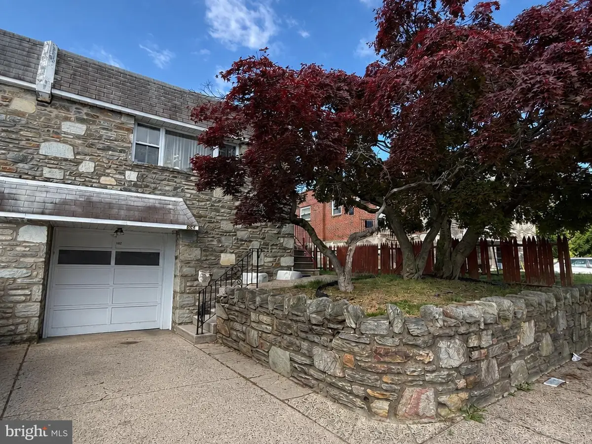 562 Larkspur St, Philadelphia, PA 19116 - #1