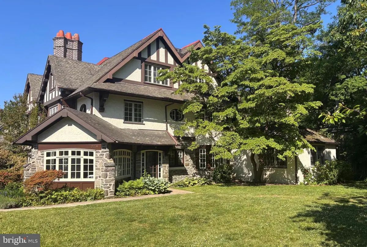 3219 W Penn St, Philadelphia, PA 19129 - #1