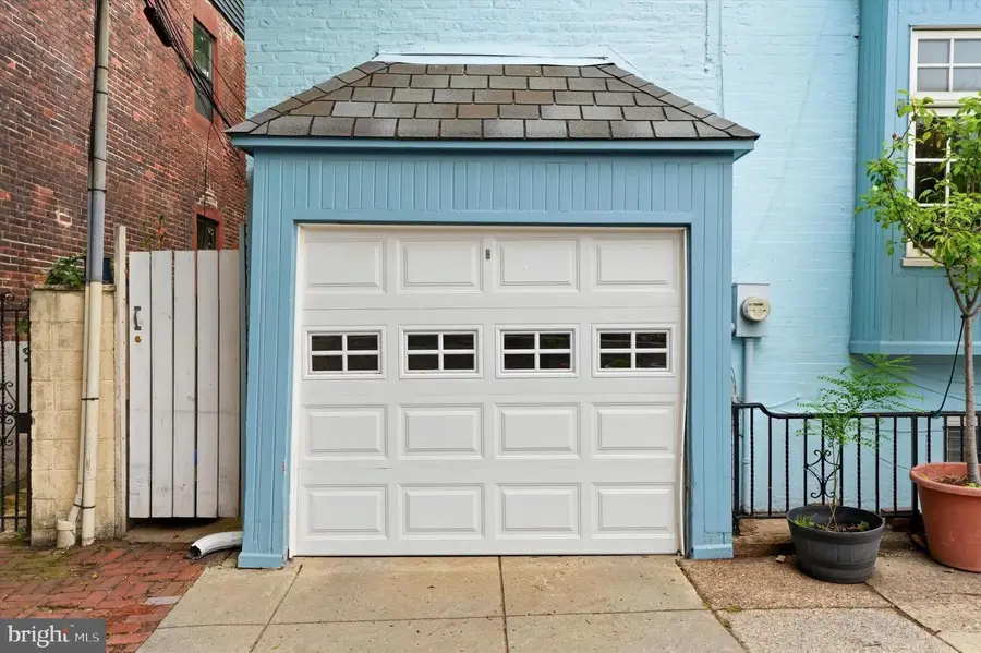 410 S 25th St, Philadelphia, PA 19146 - #3