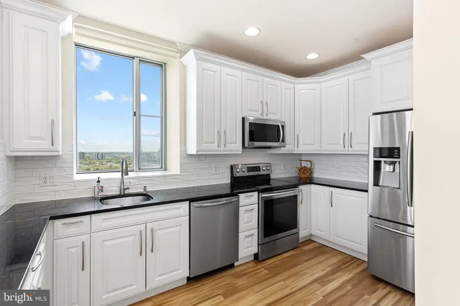 901 N Penn St #r2401, Philadelphia, PA 19123 - #3