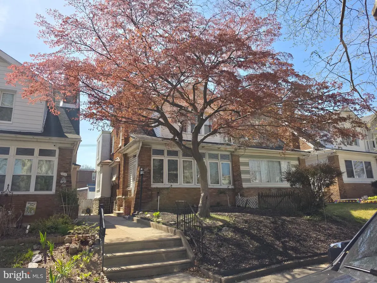 986 E Godfrey Ave, Philadelphia, PA 19124 - #1