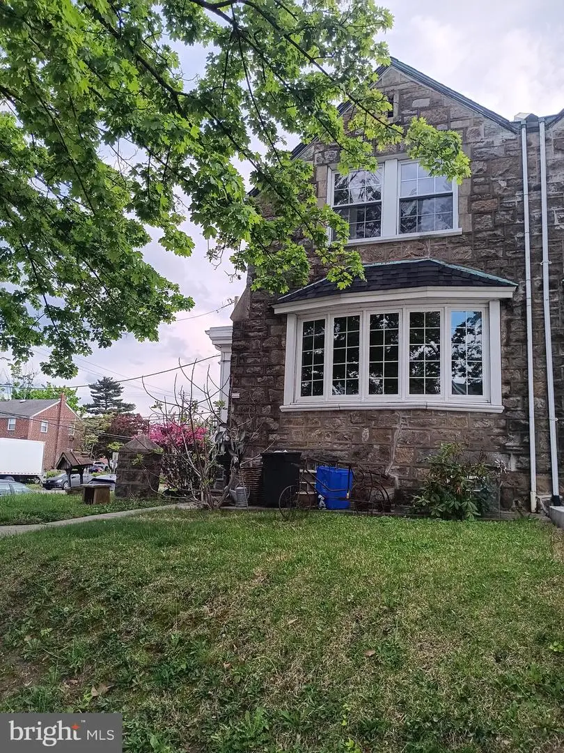 838 Glenview St, Philadelphia, PA 19111 - #2