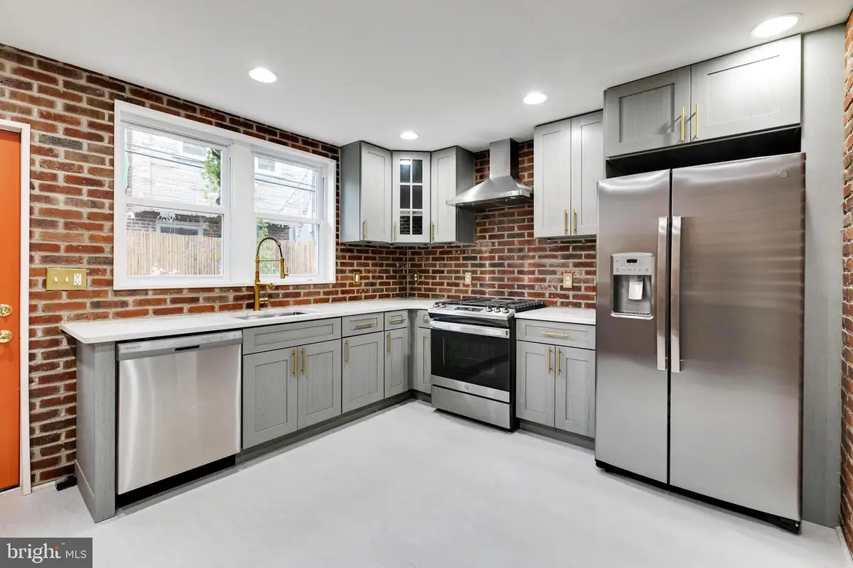 1903 S Warnock St, Philadelphia, PA 19148 - #1