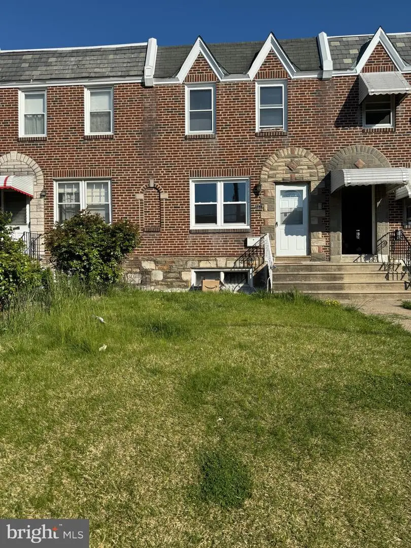 7221 Oakland St, Philadelphia, PA 19149 - #1