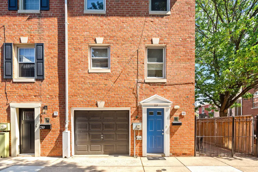 217 Titan St, Philadelphia, PA 19147 - #2