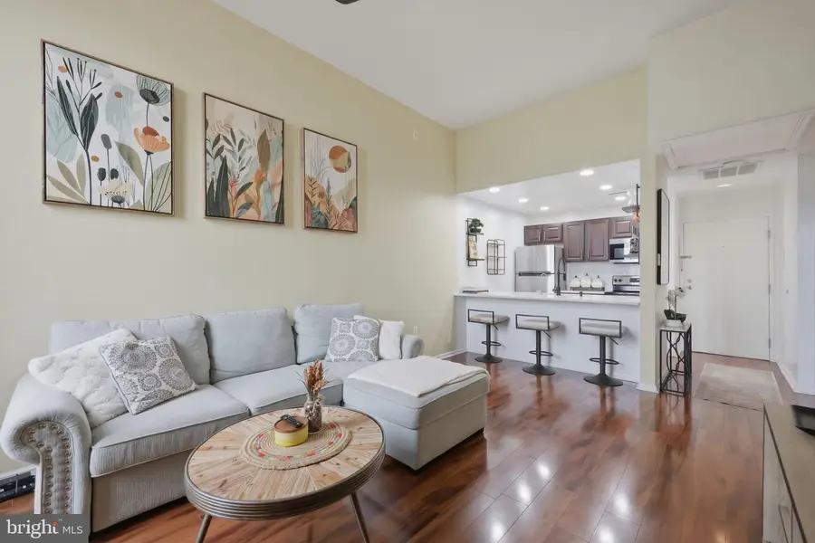 1601 Spring Garden St #313, Philadelphia, PA 19130 - #2
