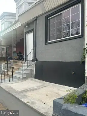 5547 Broomall St, Philadelphia, PA 19143 - #1