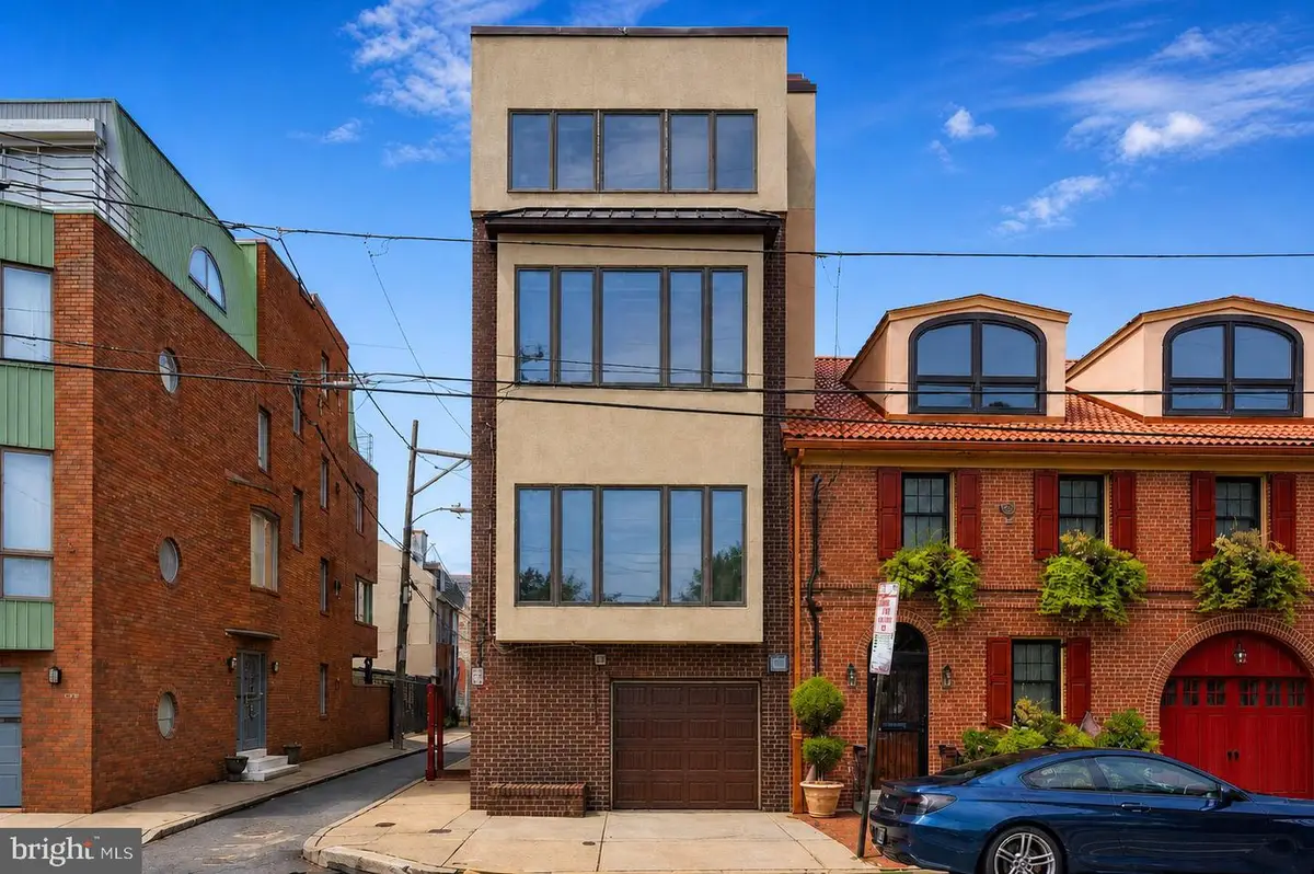 730 S Front St, Philadelphia, PA 19147 - #1