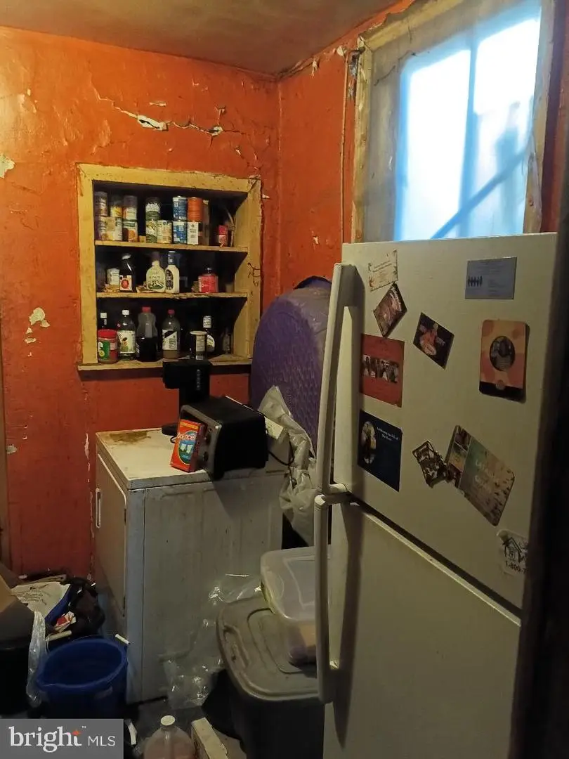 1041 W Monmouth St, Philadelphia, PA 19133 - #3