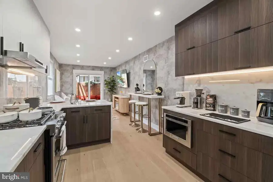 1821 Christian St, Philadelphia, PA 19146 - #2