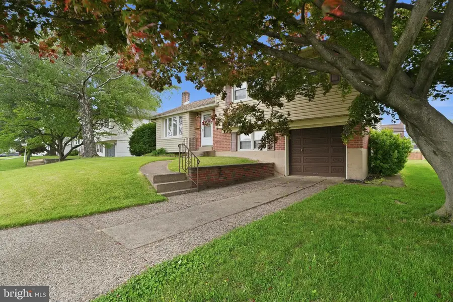 9960 Wistaria St, Philadelphia, PA 19115 - #3