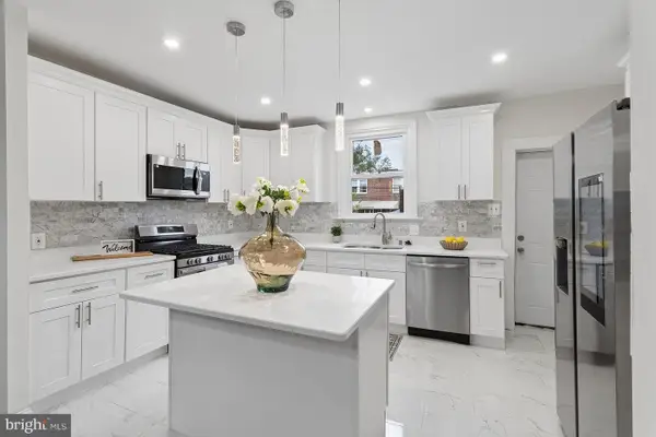 817 Passmore St, PHILADELPHIA, PA 19111