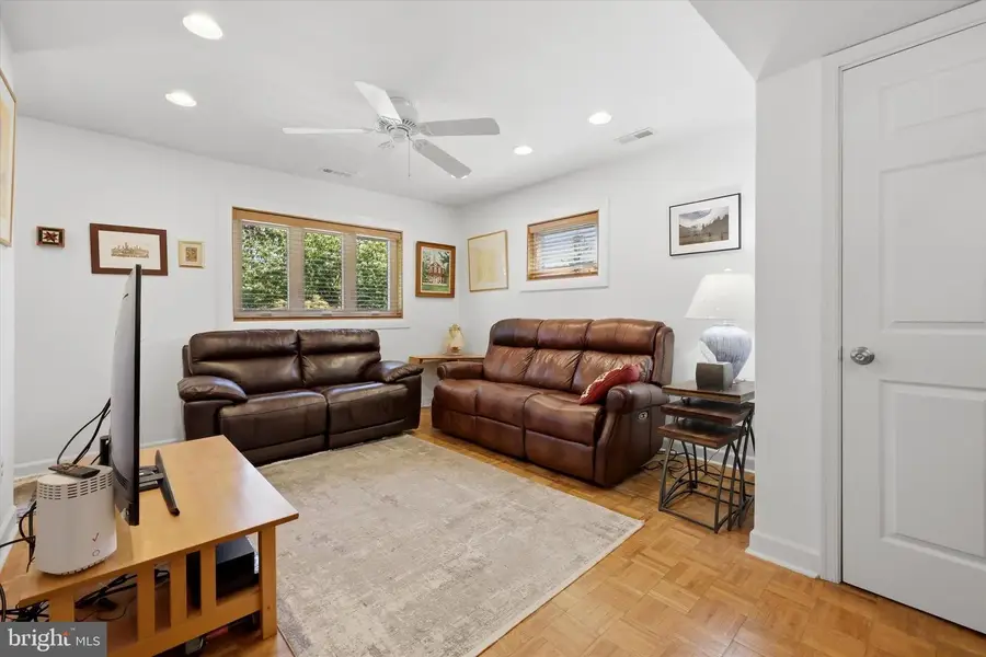 6944 Pawling St, Philadelphia, PA 19128 - #3