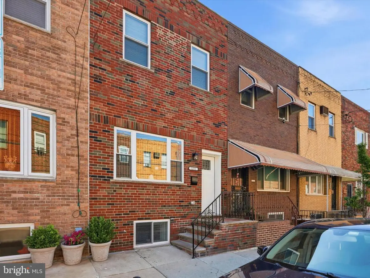 2221 S 13th St, Philadelphia, PA 19148 - #1