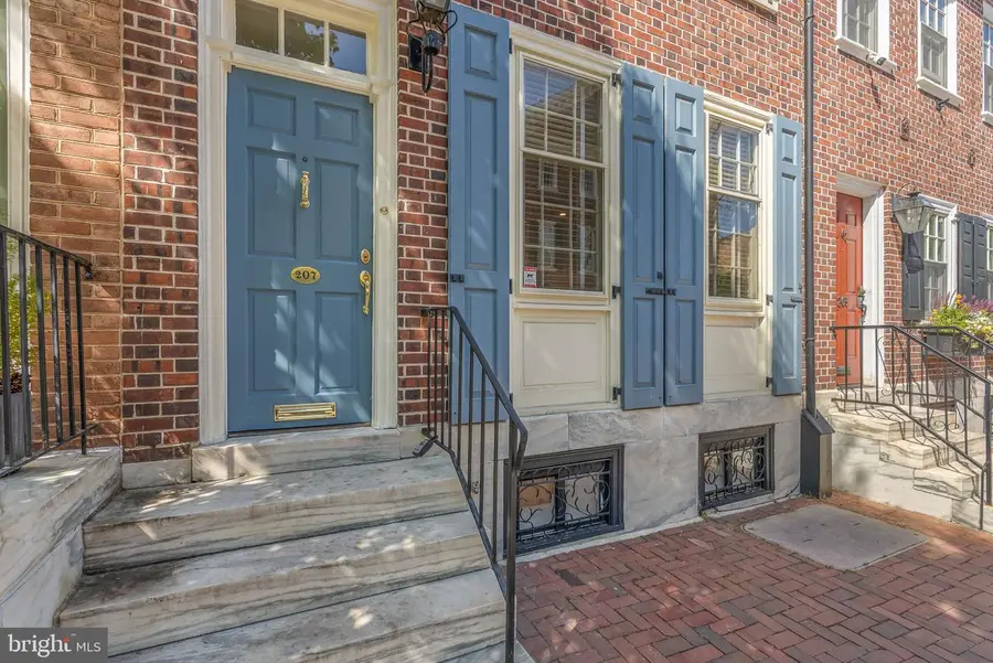207 Delancey St, Philadelphia, PA 19106 - #2