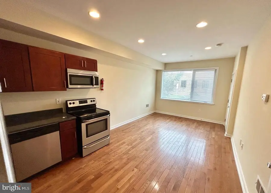 332 N 41st St, Philadelphia, PA 19104 - #2