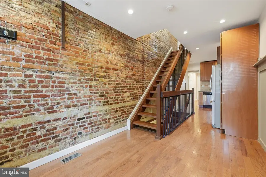 215 Earp St, Philadelphia, PA 19147 - #2