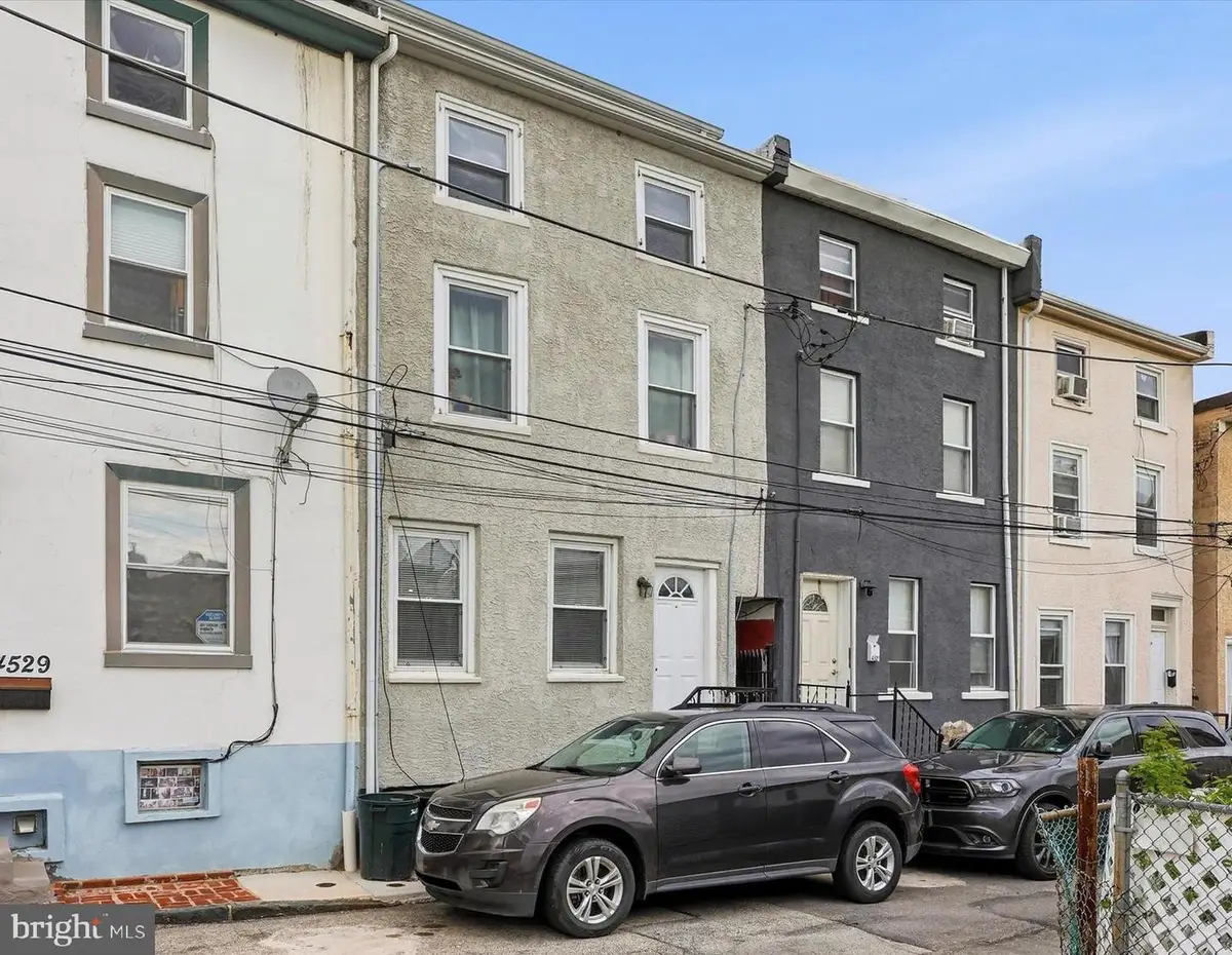 4527 Saint Davids St, Philadelphia, PA 19127 - #1