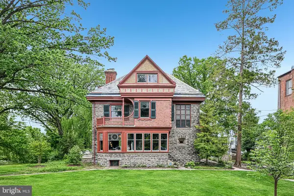 51 E Penn St, PHILADELPHIA, PA 19144