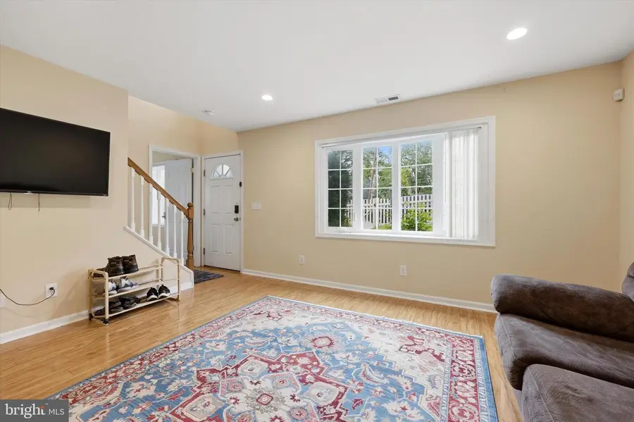 9342 Campus Ln, Philadelphia, PA 19114 - #3