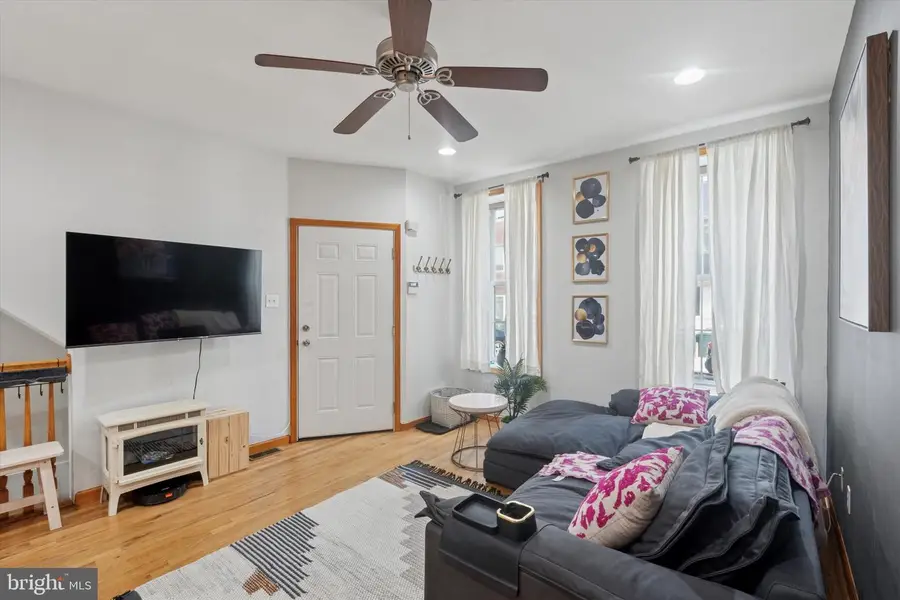 1522 Brown St #1, Philadelphia, PA 19130 - #2
