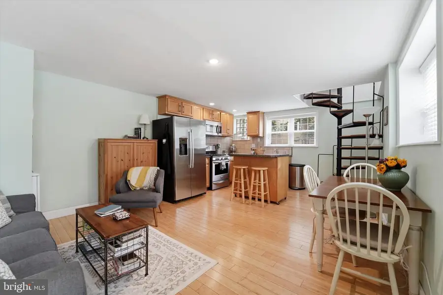 941 Montrose St, Philadelphia, PA 19147 - #3
