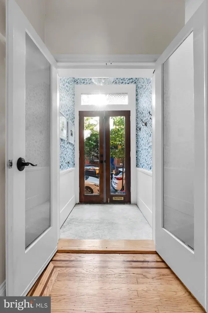 823 N 25th St, Philadelphia, PA 19130 - #2