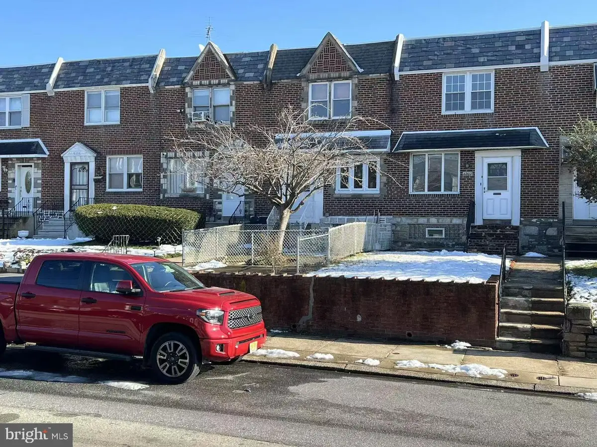 6207 Cardiff St, Philadelphia, PA 19149 - #1