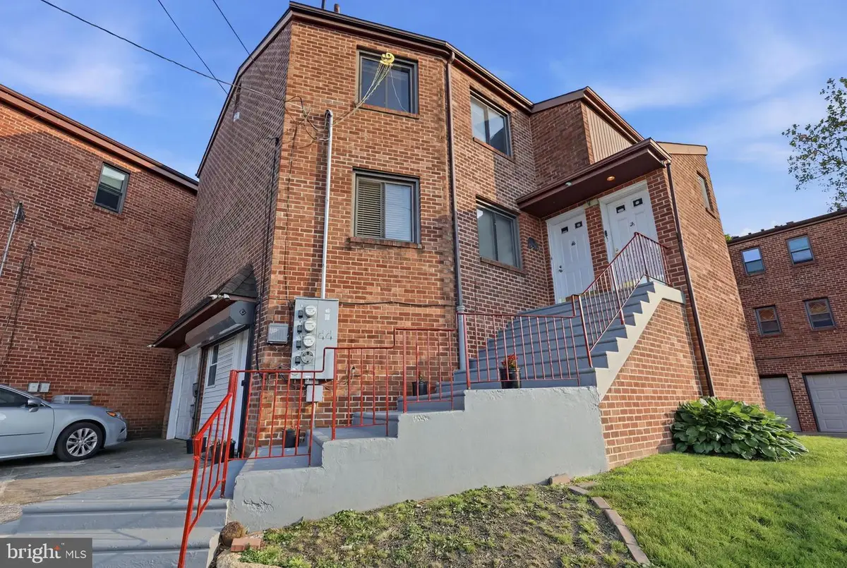 9101 Old Newtown Rd, Philadelphia, PA 19115 - #1
