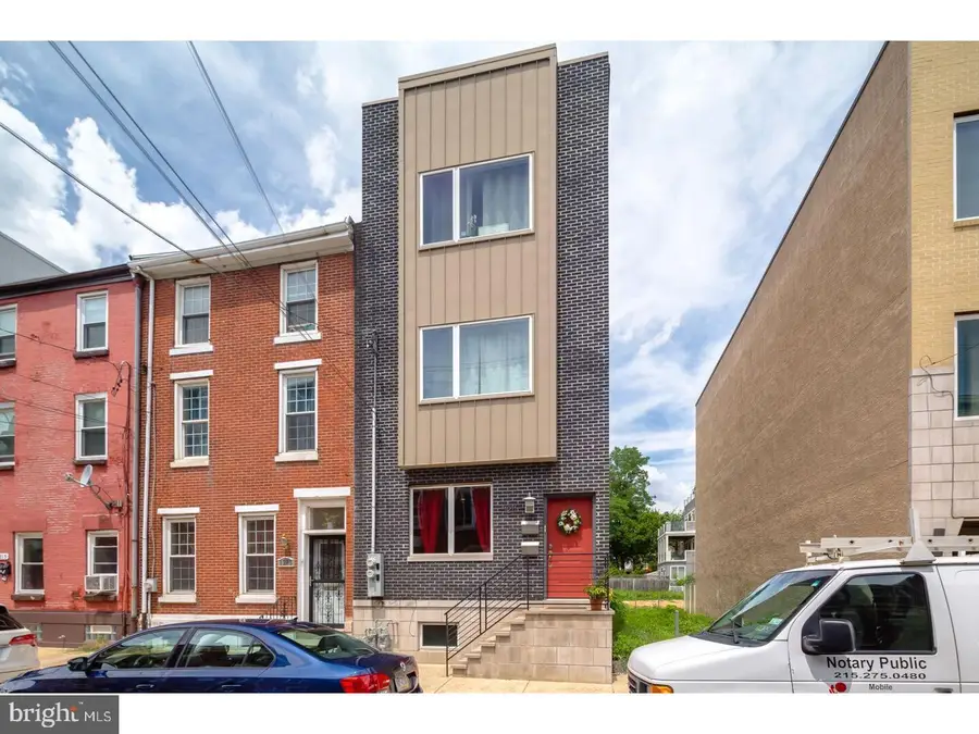 1211 Mount Vernon St #1, Philadelphia, PA 19123 - #2