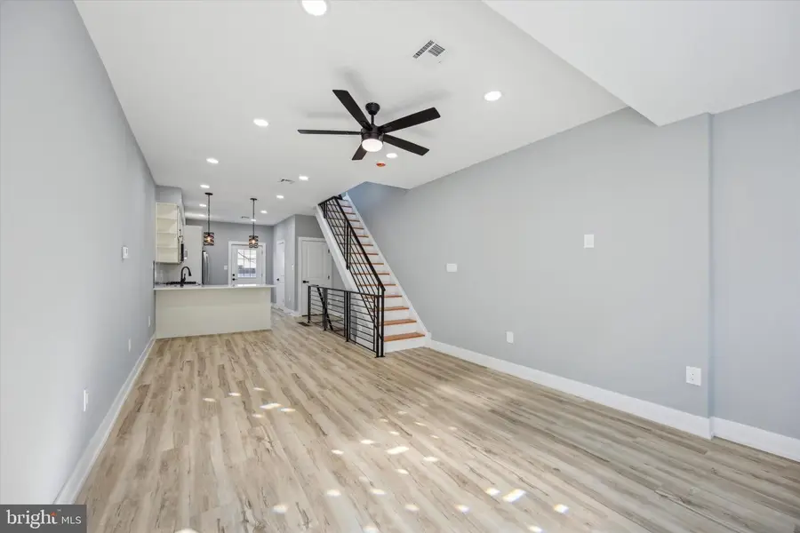 451 Fitzgerald St, Philadelphia, PA 19148 - #2
