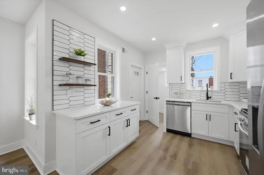 7352 Sommers Rd, Philadelphia, PA 19138 - #3