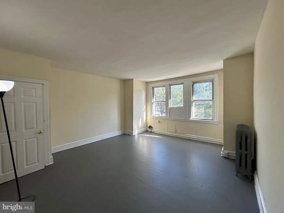 4076 E Roosevelt Blvd, Philadelphia, PA 19124 - #1