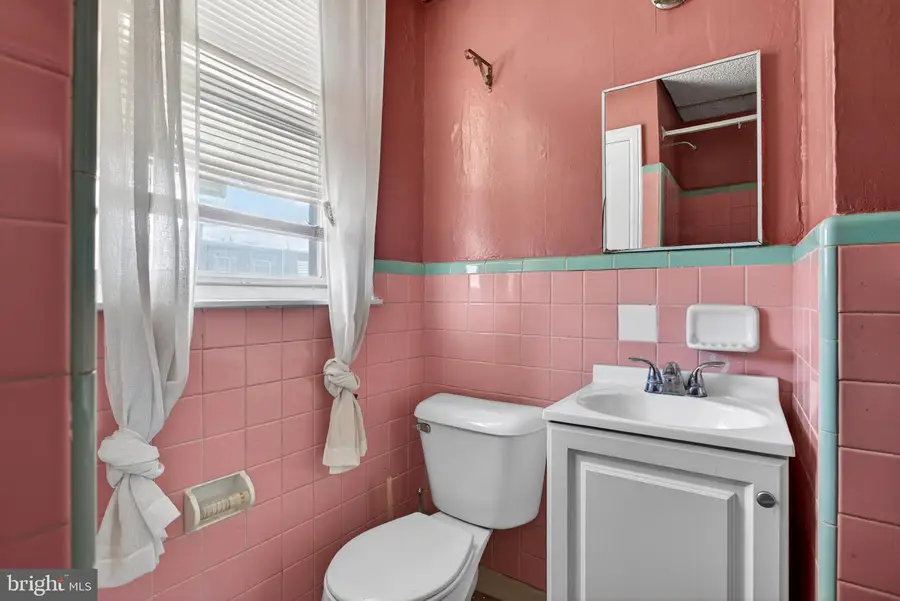 3906 L St, Philadelphia, PA 19124 - #2