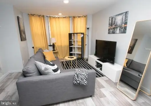2135 Walnut St #304, Philadelphia, PA 19103 - #2