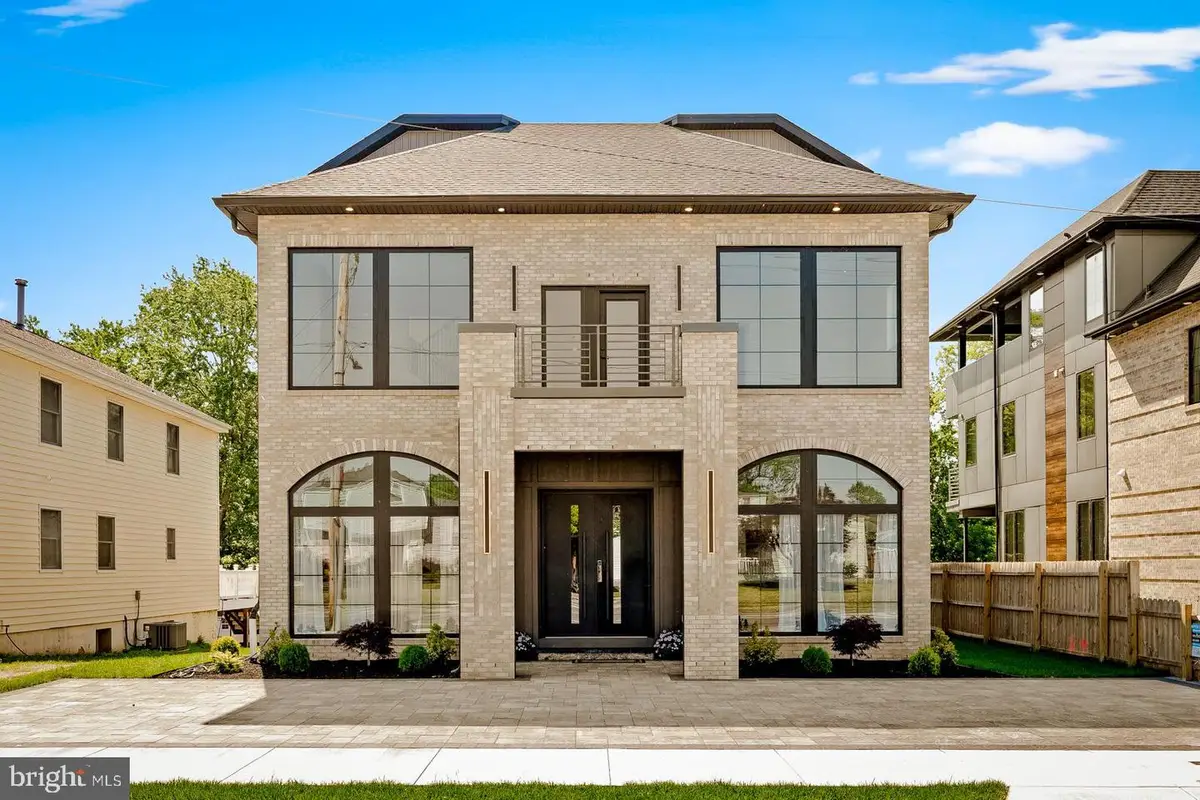 9741 Krewstown Rd, Philadelphia, PA 19115 - #1