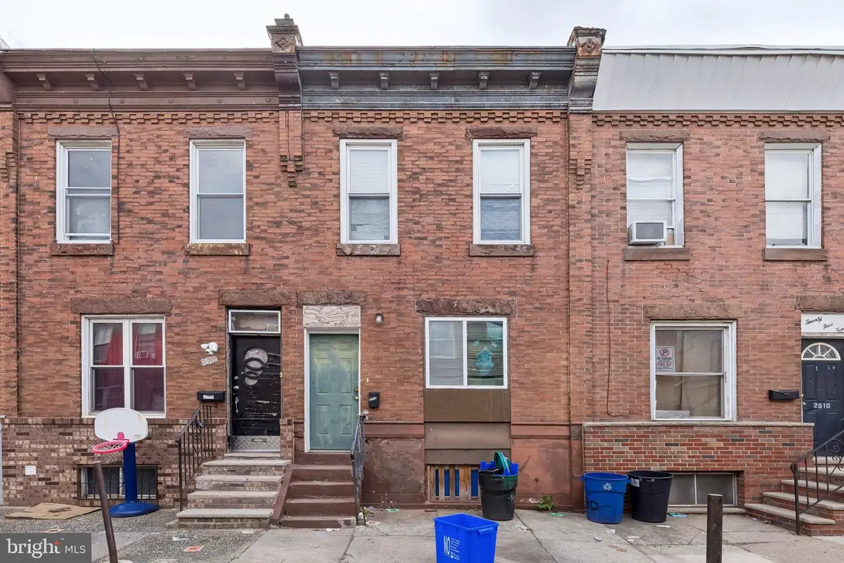 2512 S Fairhill St, Philadelphia, PA 19148 - #1