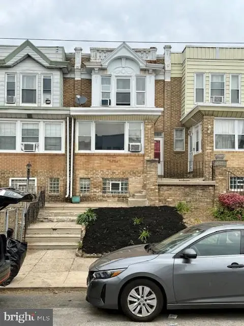 5435 W Berks St, Philadelphia, PA 19131 - #1