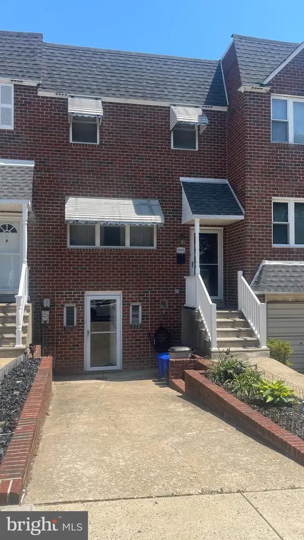9888 Garvey Dr, PHILADELPHIA, PA 19114