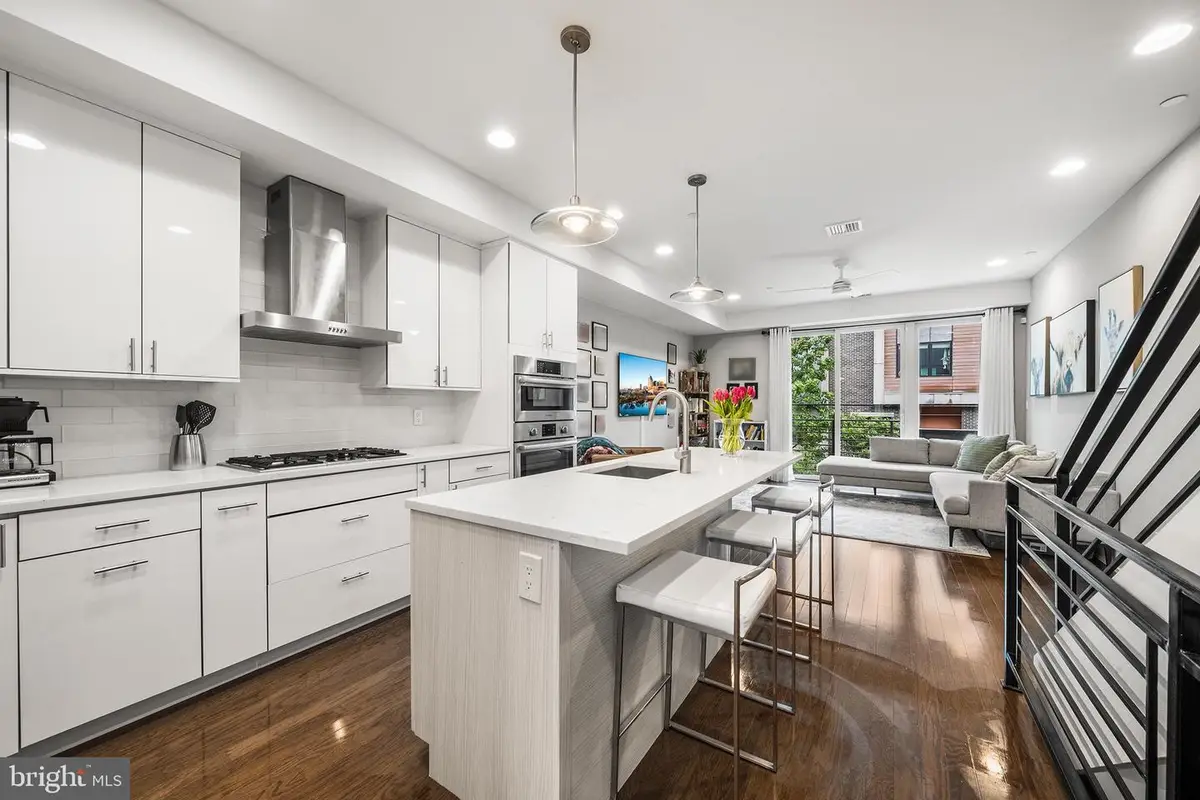 1010 S 17th St #b, Philadelphia, PA 19146 - #1