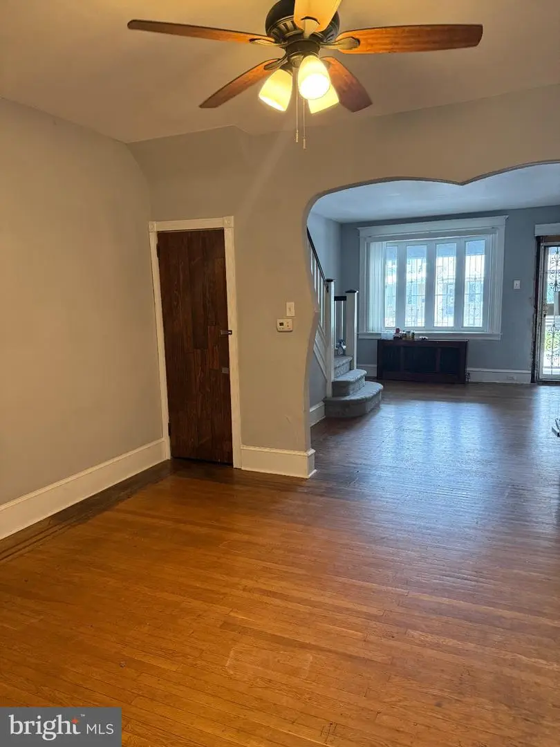 928 W Fisher Ave, Philadelphia, PA 19141 - #3
