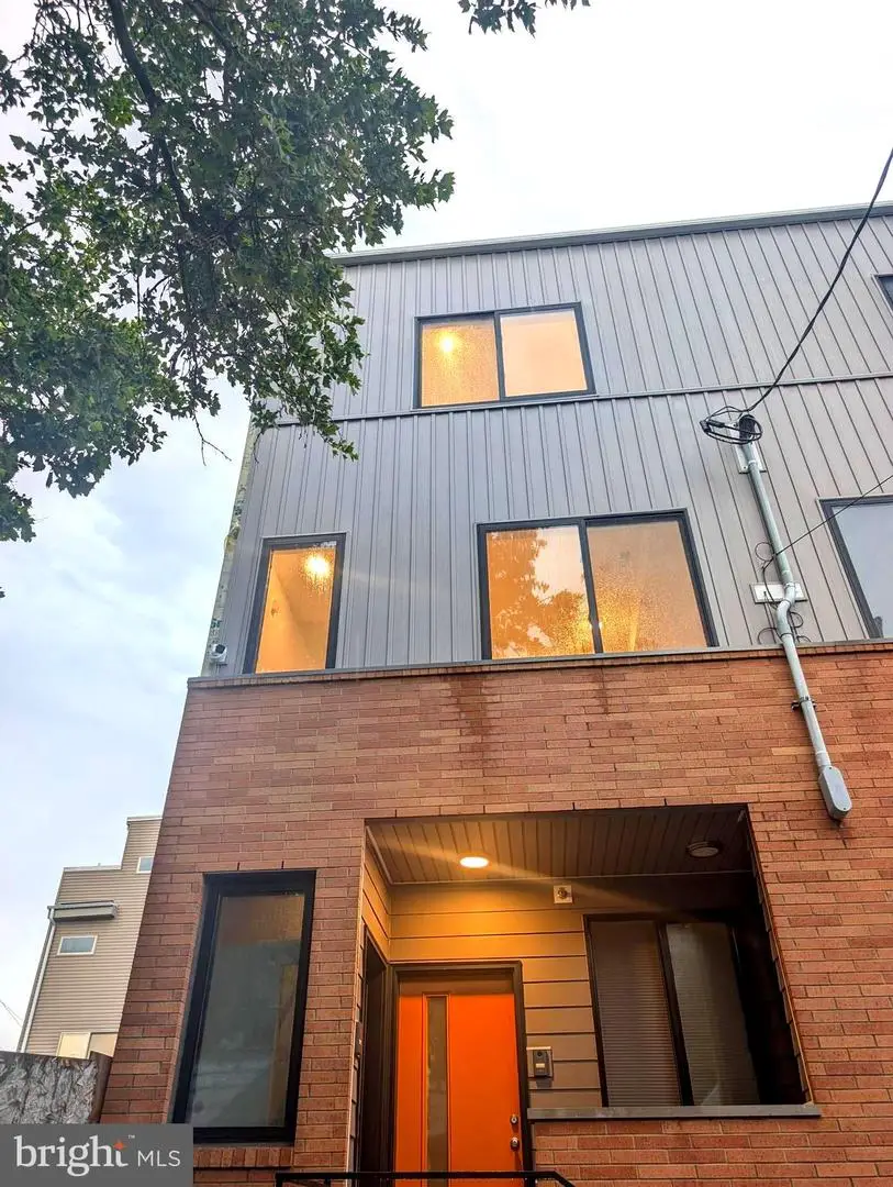 3639 Earp St, Philadelphia, PA 19146 - #1