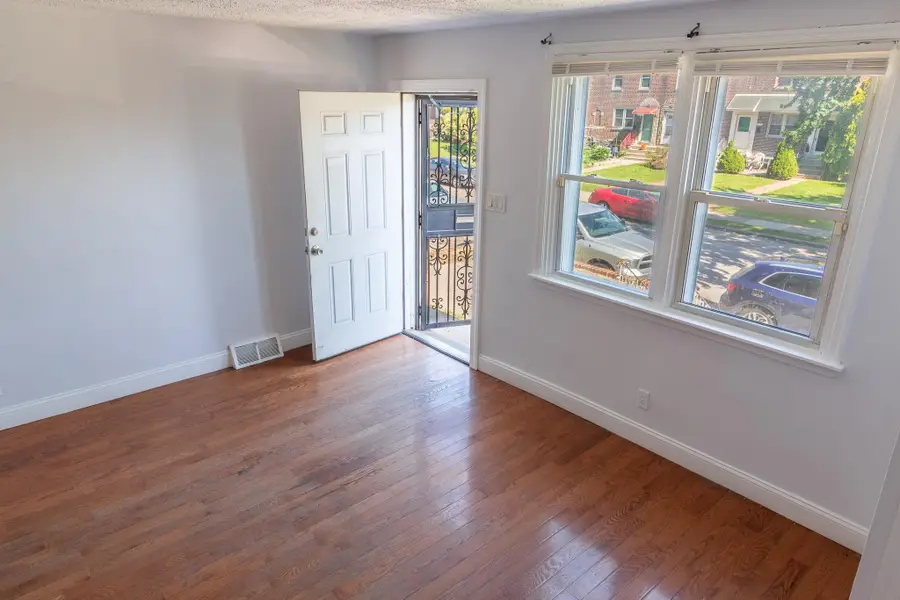 6122 Hawthorne, Philadelphia, PA 19135 - #3