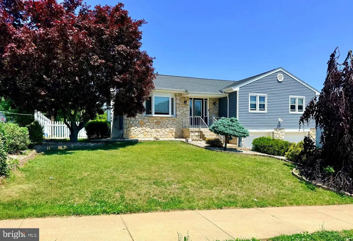 3737-39 President St, Philadelphia, PA 19114 - #1