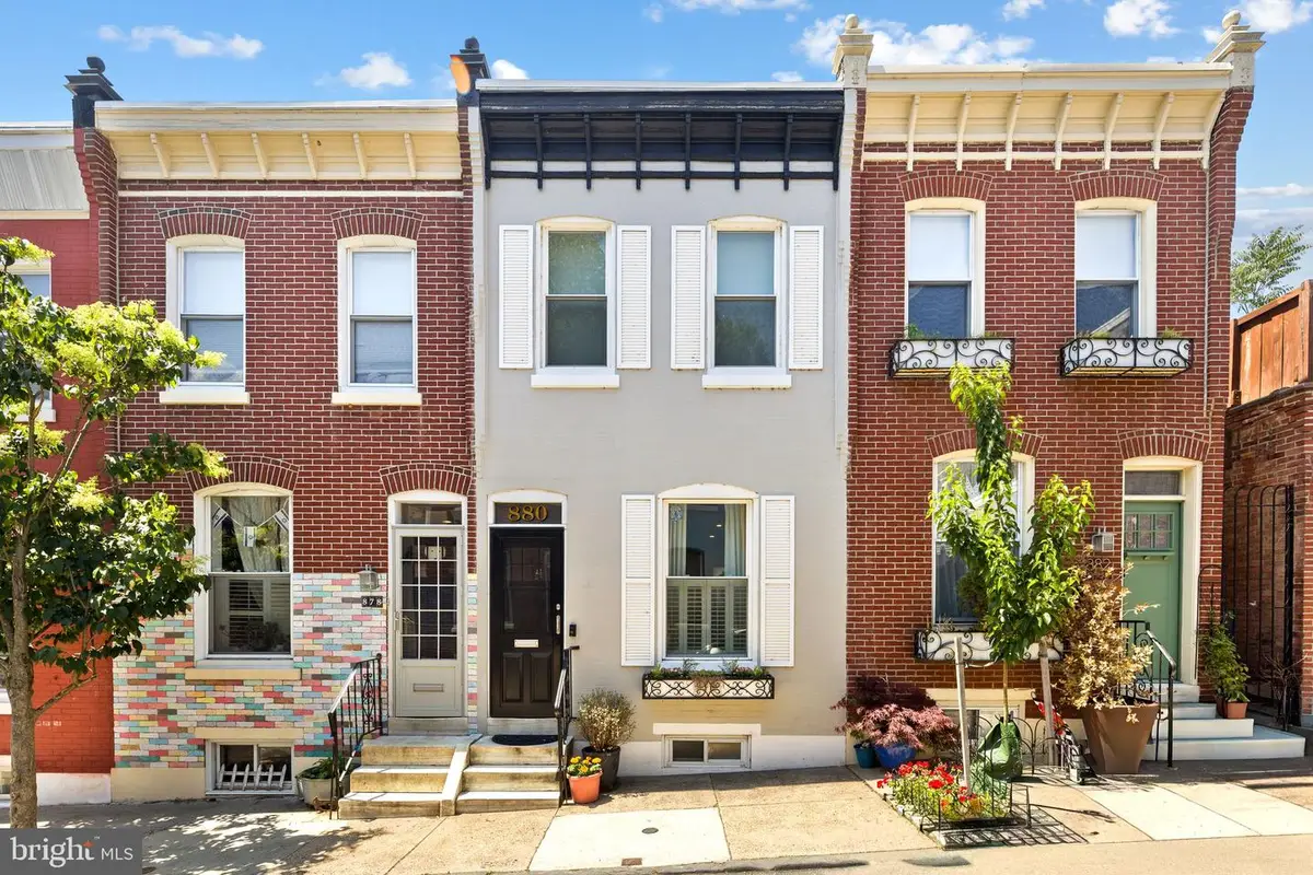 880 N Myrtlewood St, Philadelphia, PA 19130 - #1
